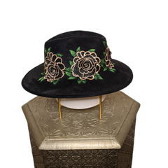 Sun hat - embroidered #90