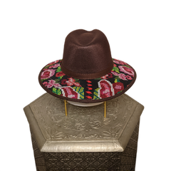 Sunshower hat - embroidered #104