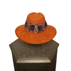 Sun hat - embroidered #70