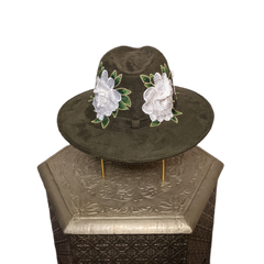 Sun hat - embroidered #79